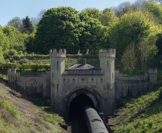 Clayton_Tunnel,_West_Sussex,_England_-_May_2012 TRIM