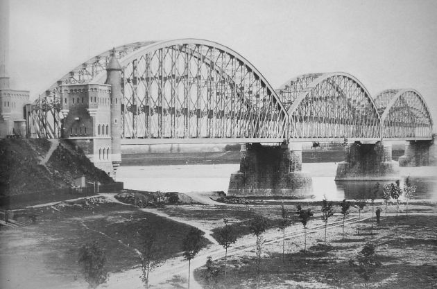 Nijmegen_rail_bridge_1879 1200px