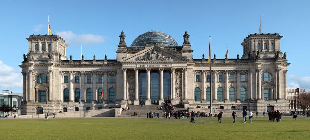 Berlin_reichstag_west_panorama 1200px