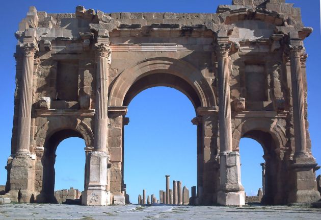 Porte_timgad 1200px TRIM