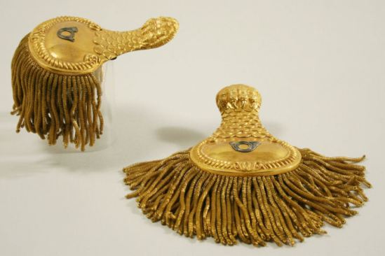 Epaulets_MET_26.56.142_26.56.143 KLEIN